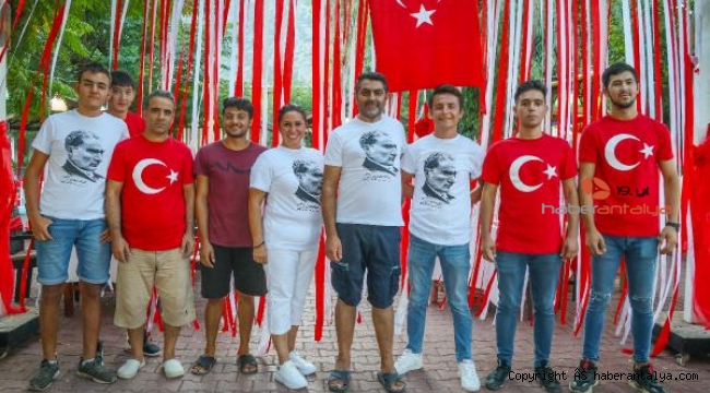 Zafer coşkusu gün boyu devam etti