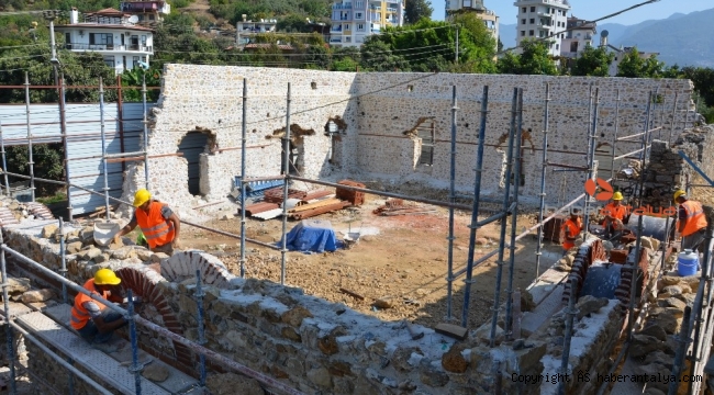 Alanya Gülevşen Cami'nin restore çalışmaları sürüyor