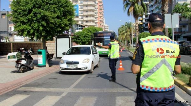 Alanya'da sürücülere 61 bin lira ceza