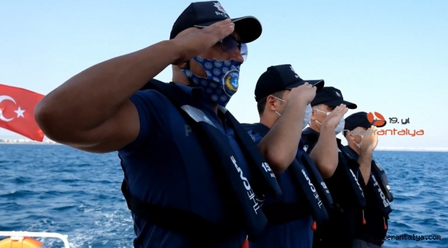 Antalya polisinden Oruç Reis'e anlamlı selam