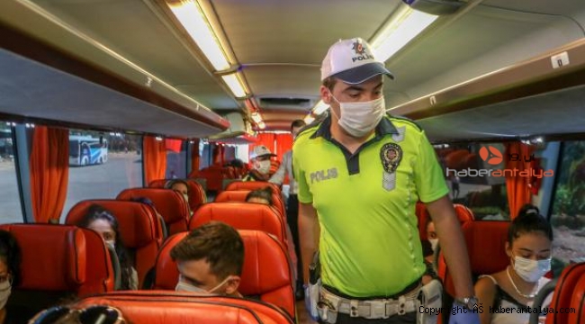 Antalya'da otobüs ve taksilere korona denetimi !