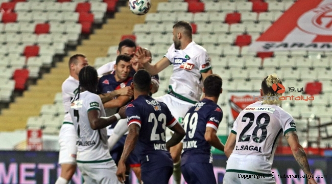 Antalyaspor ilk üç haftada zirveye ortak