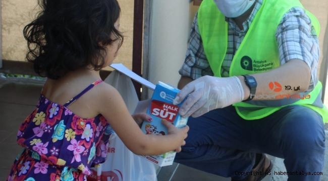 64 bin litre ücretsiz Halk Süt dağıtıldı