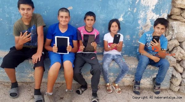 GSM şebekelerinin çekmediği köyde çocuklar uzaktan eğitime başlayamadı