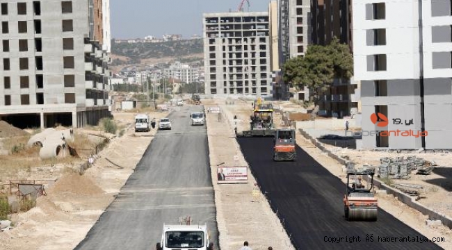Kepez Sanral'de E Parsel yolları asfaltlanıyor