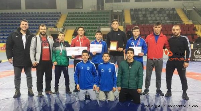 Korkuteli'den milli takıma bir güreşçi daha