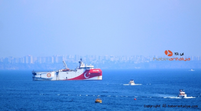 Gündem oldu ! Oruç Reis Antalya açıklarına demirledi