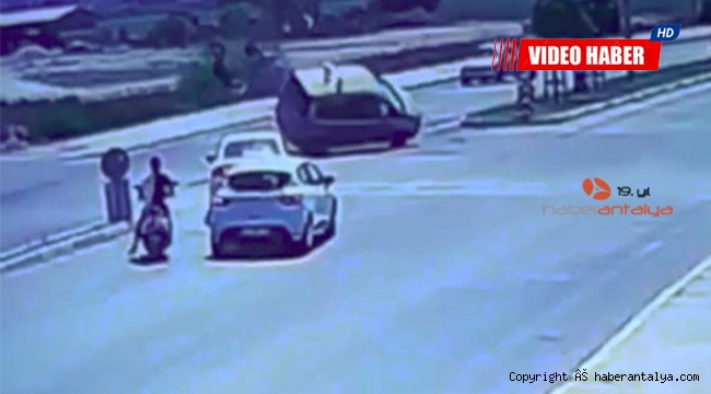 Polislerin ölümden döndüğü inanılmaz kaza kamerada !
