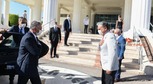 Vali Yazıcı, Başkan Uysal'ı ziyaret etti