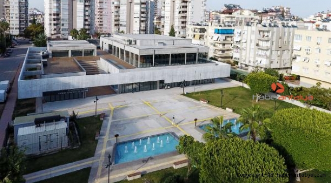 Yeni sezonda Muratpaşa'dan sanatçıya destek