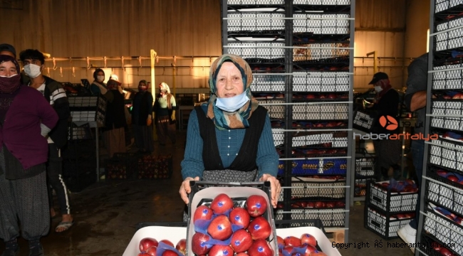 78 yaşındaki Şerife ninenin validen isteği şaşırttı