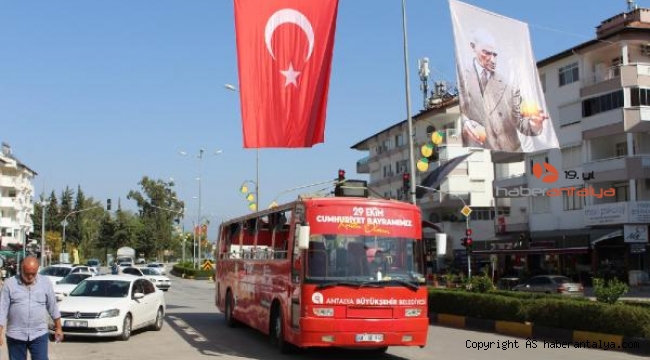 Antalya'da Cumhuriyet Bayramı coşkusu