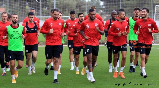 Antalyaspor'da şut var, gol yok