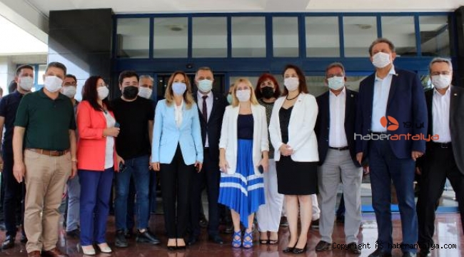 CHP'li Aylin Nazlıaka: 'Muhittin Böcek aramıza dönecek'