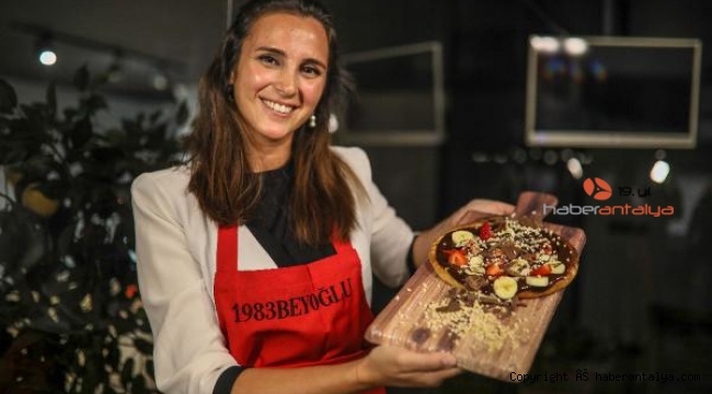 Çikolata pizza üretti