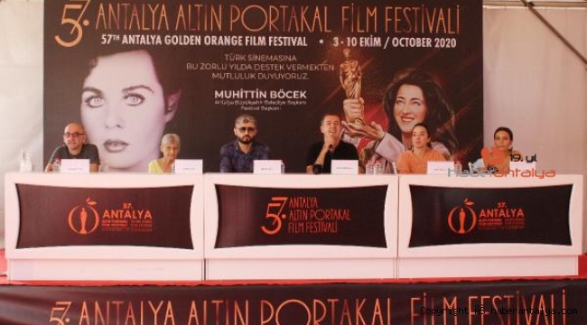 'Dirlik Düzenlik' filminde başroller yönetmenin annesi ve eşinin