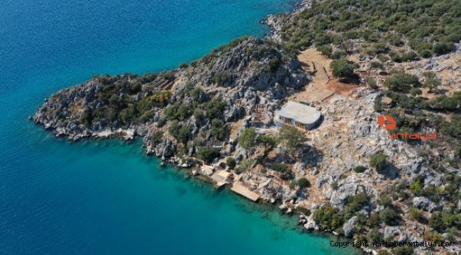 Doğa harikası yarımadadaki villa inşaatına tepki