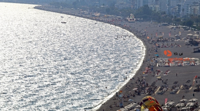 Dünyaca ünlü sahilde 'yüz yüze eğitim' etkisi