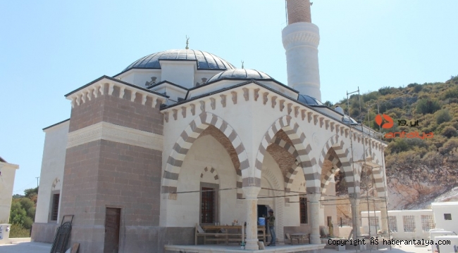 Finike Eroğlu Nuri Cami'nde son rötuşlar