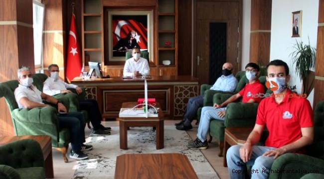 Finikeli öğrencinin projesine ödül