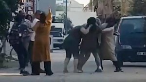 Kadınlar kavgası ortalığı birbirine kattı !
