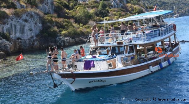 Kekova'da bitmeyen yaz