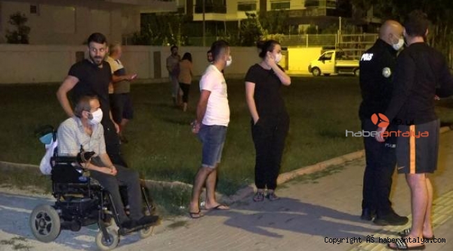 Korkudan gecenin yarısında sokağa döküldüler  !