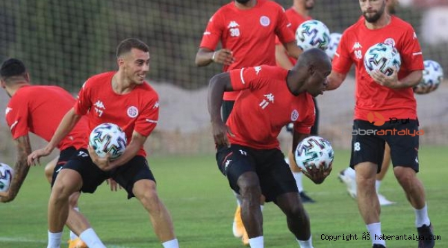 Ligde en agrasif takım Antalyaspor