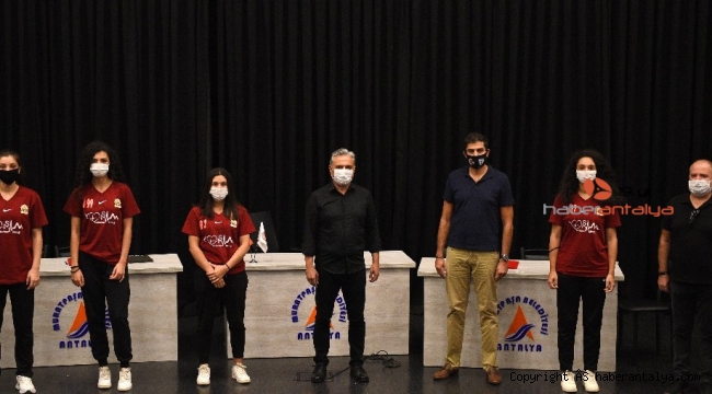 Muratpaşa Belediyespor Kadın Hentbol Takımından işbirliği