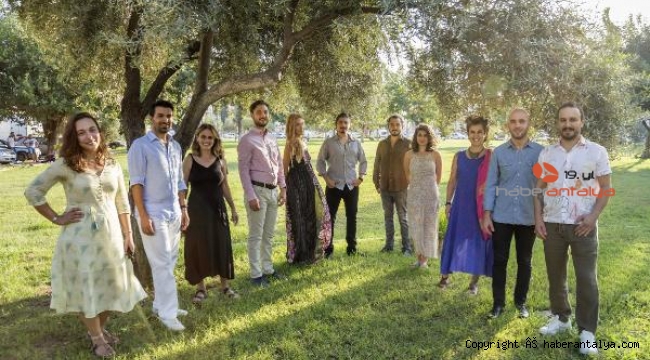 Opera sahnesinde 'Nefesli Serenatlar'