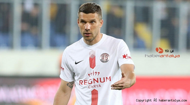 Podolski'den 'Güneşli günler' paylaşımı