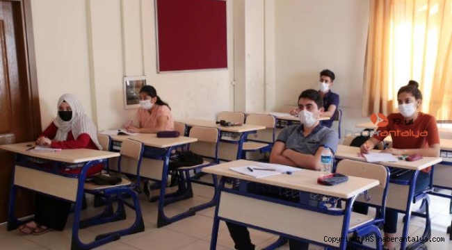 Üniversite adaylarına Kepez'den YKS hazırlık kursu