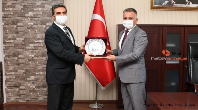 Vali Yazıcı: " Her kuruş vergi vatandaşa hizmet olarak dönüyor"