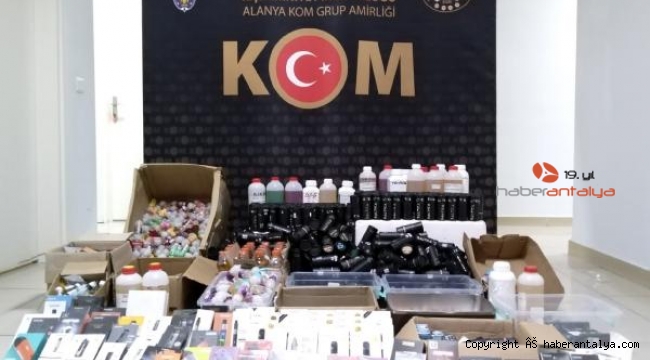 Alanya'da kaçak elektronik sigara baskını: 2 gözaltı