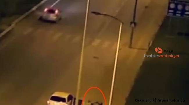 Antalya'da bir kadın, tartıştığı erkeği tokatlayıp, tartakladı