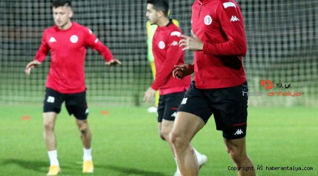 Antalya'da derbi heyecanı