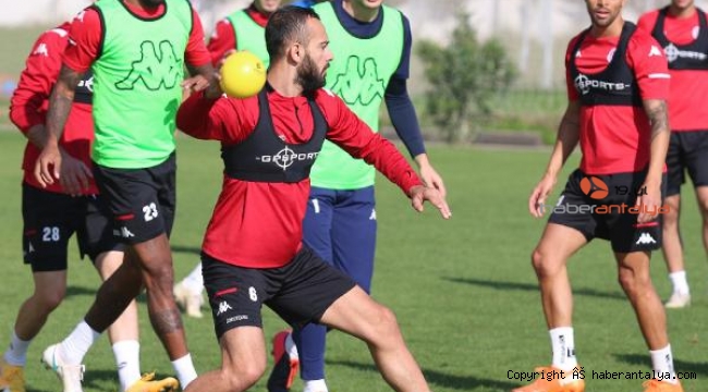 Antalyaspor, Kasımpaşa maçına hazırlanıyor