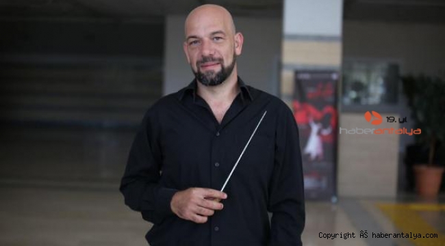 'Bach Kantatları' sahnede