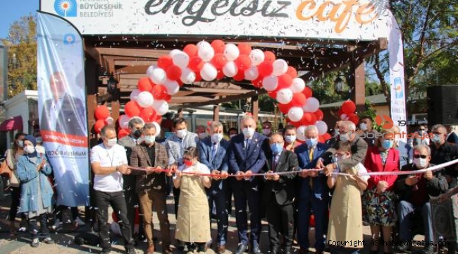Büyükşehir Belediyesi Engelsiz Kafe hizmete girdi