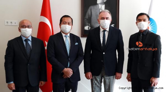 Endonezya Büyükelçisi Iqbal'den Hacıarifoğlu'na ziyaret