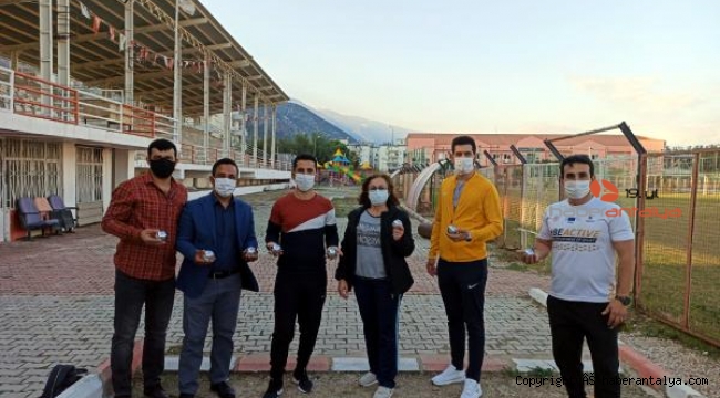 Finike'de öğretmenler arası turnuva