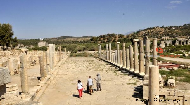 Patara Antik Kenti'nde iki rekor aynı anda kırıldı