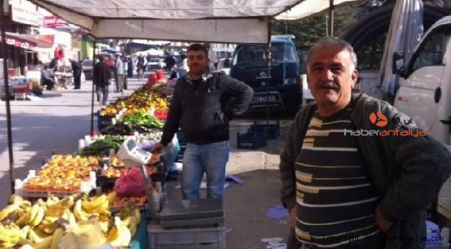Pazarcı çift, yer sofrasının başında ölü bulundu