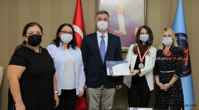 Rektör Özkan'dan buluşlara imza atan öğretim üyelerine tebrik