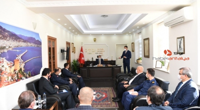 Vali Yazıcı: "Tropikal meyve yetiştiriciliği önemli bir kazanç "