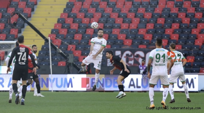Alanyaspor, haftalar sonra liderliği kaptırdı