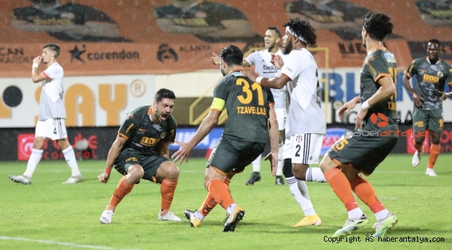 Alanyaspor liderliği perçinledi