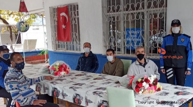 Antalya Polisi'nden anlamlı ziyaret