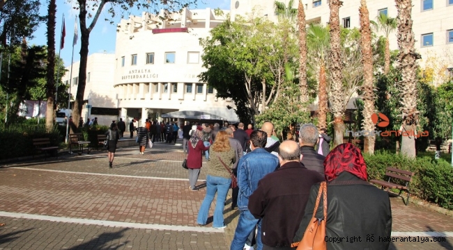 Antalya'da yapılandırma kuyruğu