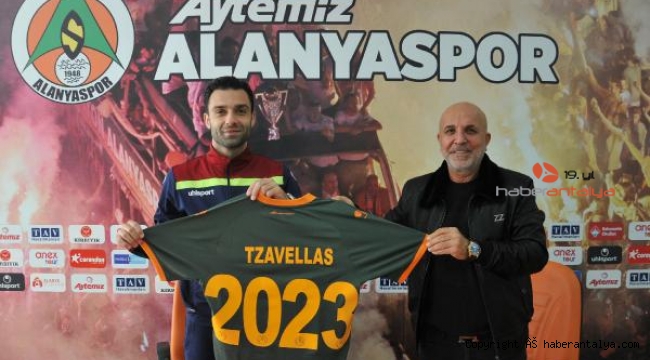 Aytemiz Alanyaspor, Tzavellas ile 2 yıl sözleşme uzattı